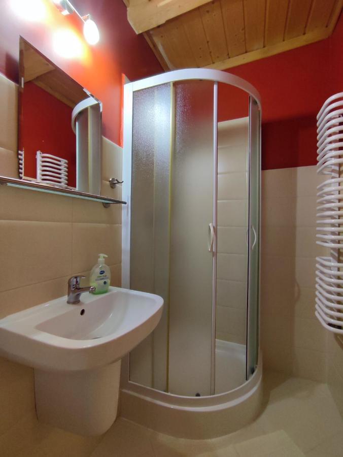 Hajstra Hotel Krempna ภายนอก รูปภาพ